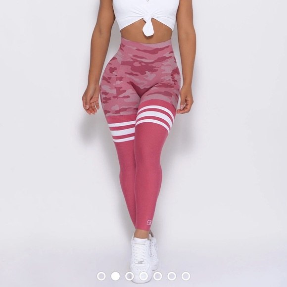 ❌Sold❌ Bombshell Sportswear leggings - Picture 1 of 8